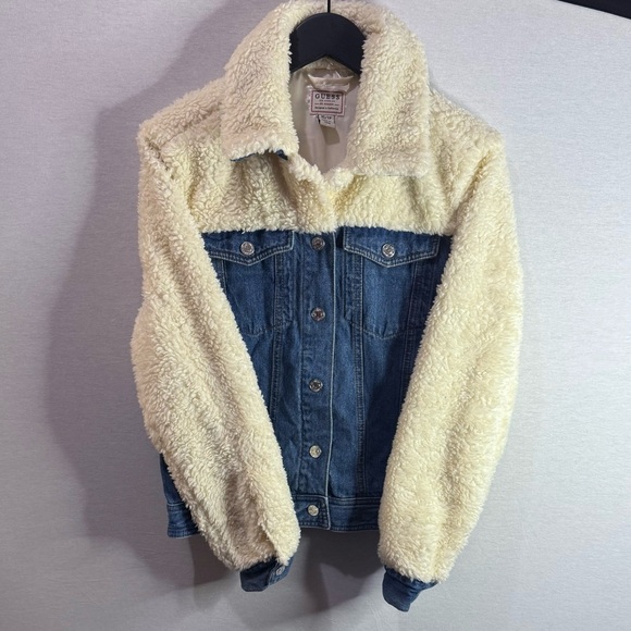 (NEW) GUESS Sherpa Denim Jacket with Logo Back - Picture 3 of 9